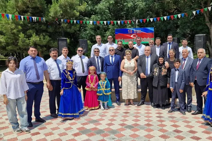 15 İyun – Milli Qurtuluş Günü münasibətilə Mədəniyyət İşçilərinin Həmkarlar İttifaqı tərəfindən silsilə tədbirlər təşkil olunub